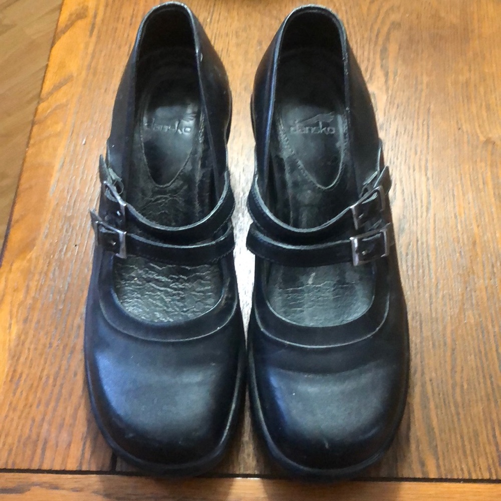 Dansko size 37 black shoes